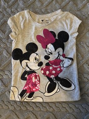 4T Disney Girls' Minnie & Mickey Sequin Graphic Tee - Light Gray/Pink